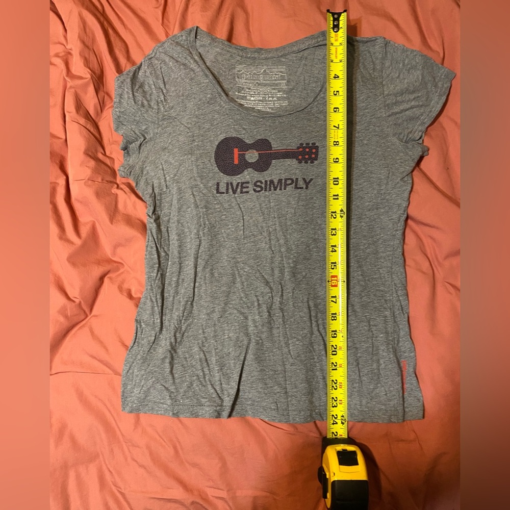 Patagonia Gray Short Sleeve Tee with Guitar Graphic - Picture 3 of 3